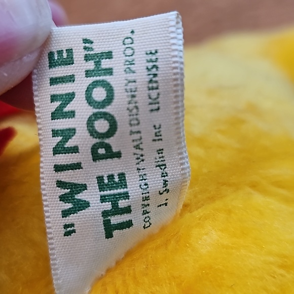 Vintage Gund Disney Winnie the Pooh Plush - Picture 3 of 5